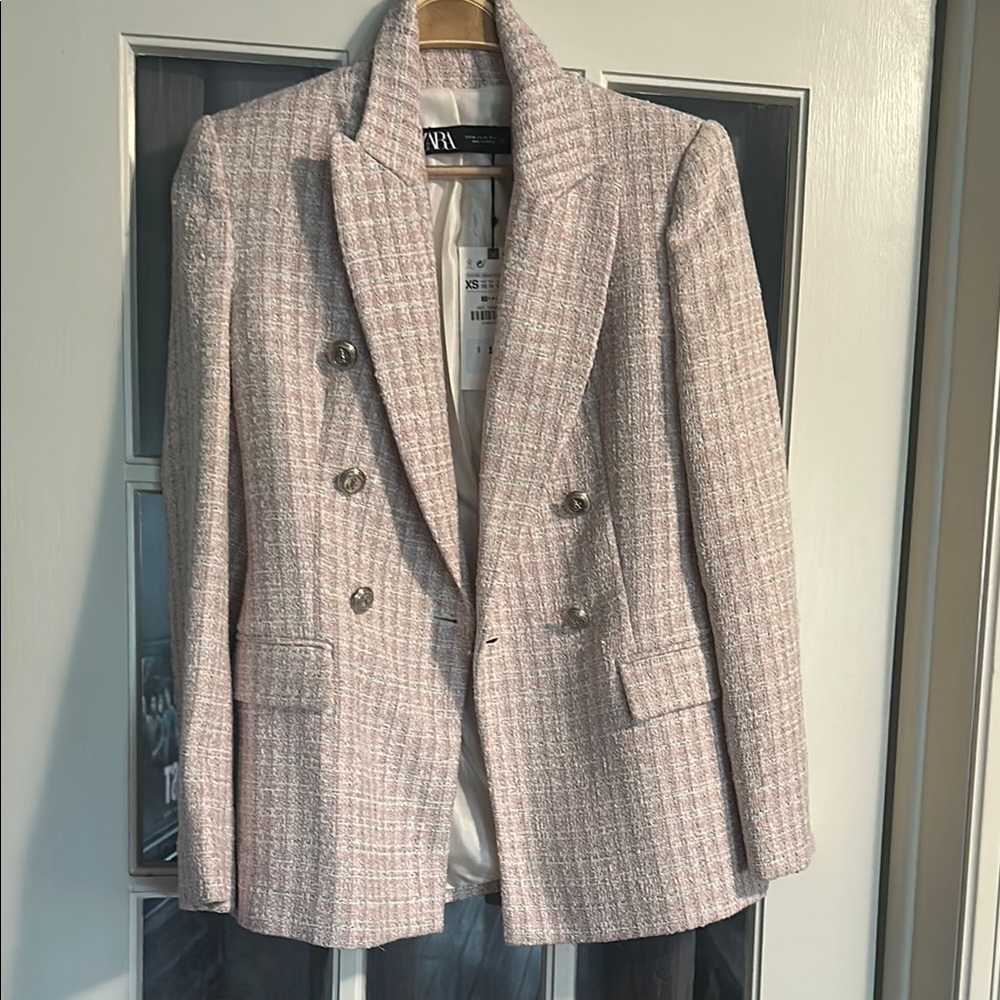 Zara Pink Blazer with Classic Tailoring